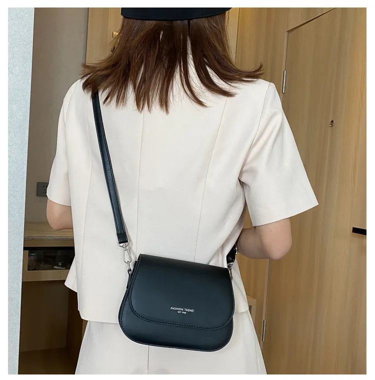 Saddle bag women's crossbody bag bag girl, summer simple fashion trend, foreign shoulder bag women