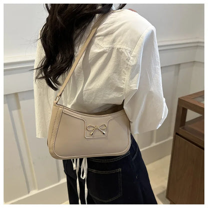 Stylish Shoulder Bag with Metal Bow Decoration, Versatile Underarm Bag, Classic Brown and Black Baguette Bag for Women Daily Use