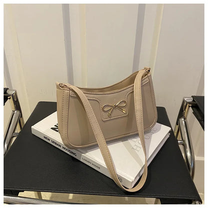 Stylish Shoulder Bag with Metal Bow Decoration, Versatile Underarm Bag, Classic Brown and Black Baguette Bag for Women Daily Use