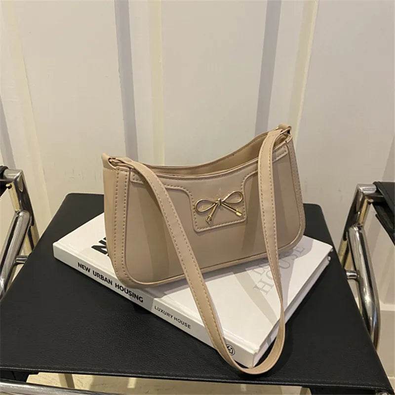 Stylish Shoulder Bag with Metal Bow Decoration, Versatile Underarm Bag, Classic Brown and Black Baguette Bag for Women Daily Use