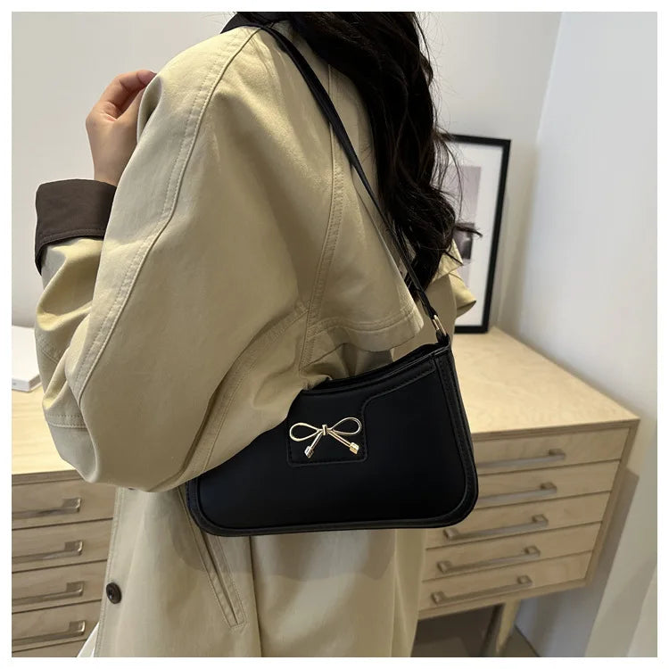 Stylish Shoulder Bag with Metal Bow Decoration, Versatile Underarm Bag, Classic Brown and Black Baguette Bag for Women Daily Use