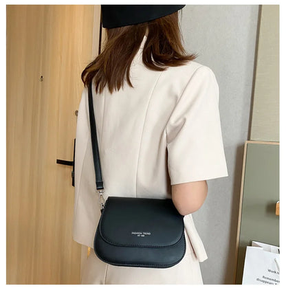 Saddle bag women's crossbody bag bag girl, summer simple fashion trend, foreign shoulder bag women
